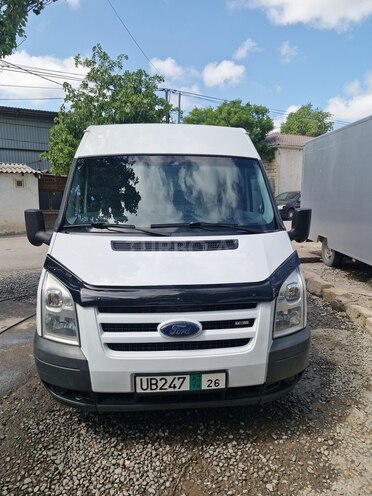 Ford Transit-1