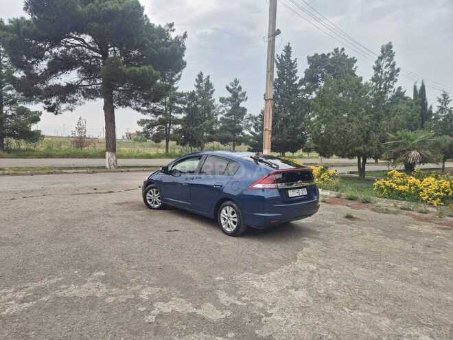 Honda Insight-3