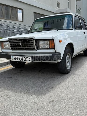 LADA (VAZ) 2107-2