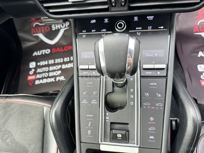 Porsche Cayenne GTS-19