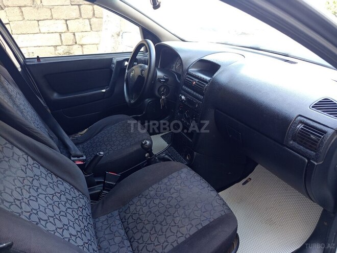 Opel Astra-8