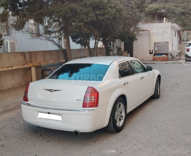 Chrysler 300C-3