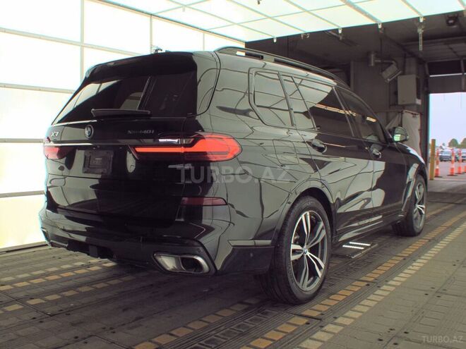 BMW X7-6