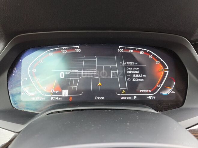 BMW X7-15
