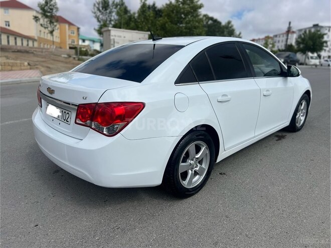 Chevrolet Cruze-3