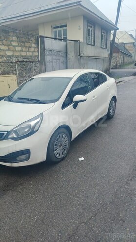 Kia Rio-5