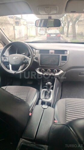 Kia Rio-3