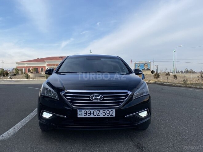 Hyundai Sonata-1