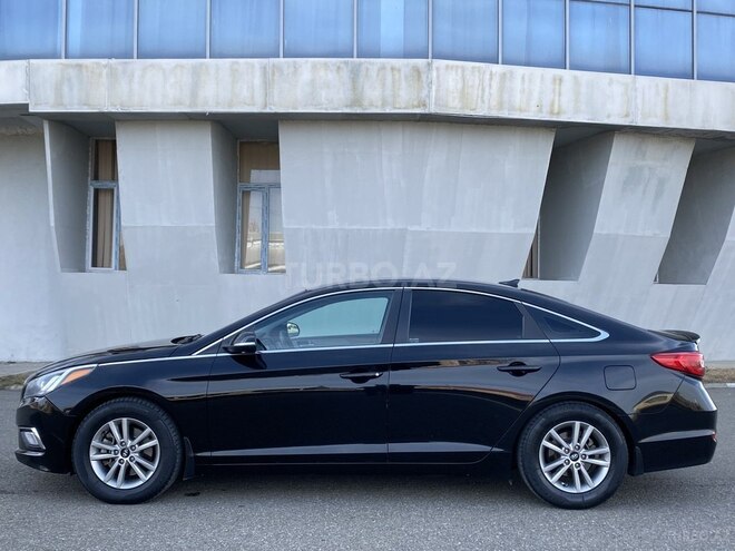 Hyundai Sonata-5