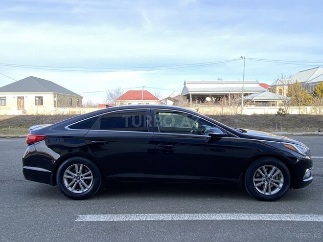 Hyundai Sonata-6