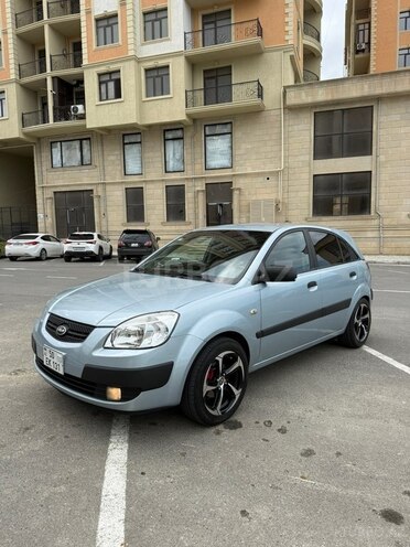Kia Rio-1