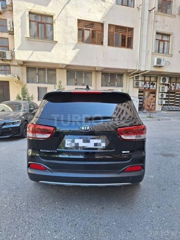 Kia Sorento-11