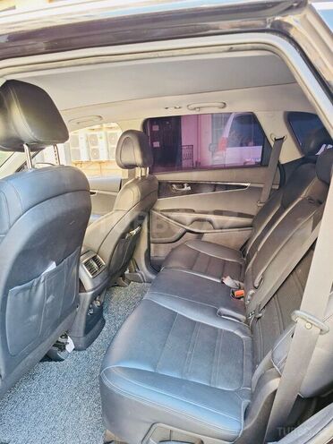 Kia Sorento-8