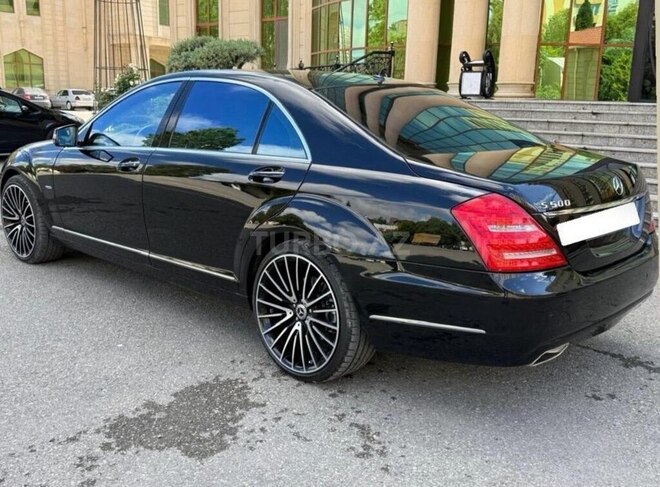 Mercedes S 550-4