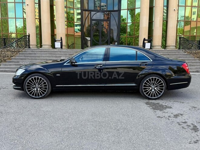 Mercedes S 550-8