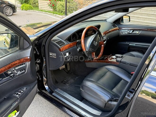 Mercedes S 550-10