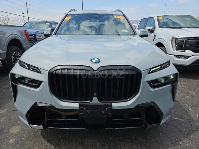 BMW X7-1