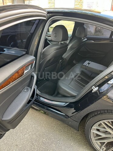 BMW 530-6