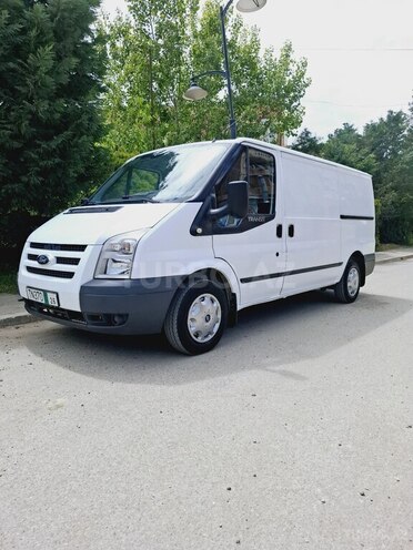 Ford Transit-1