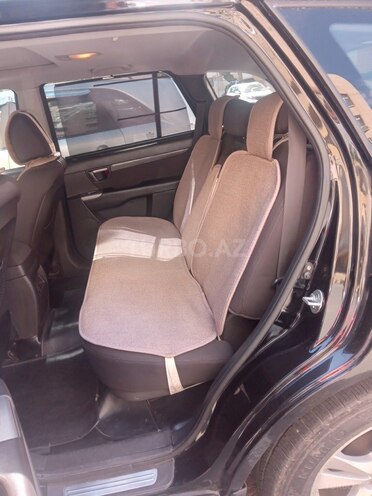 Hyundai Santa Fe-18
