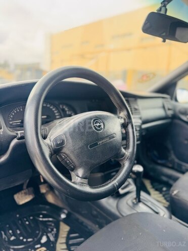 Opel Vectra-6