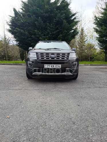 Ford Explorer-2
