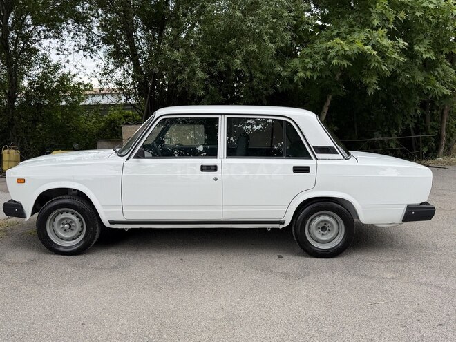 LADA (VAZ) 2107-4