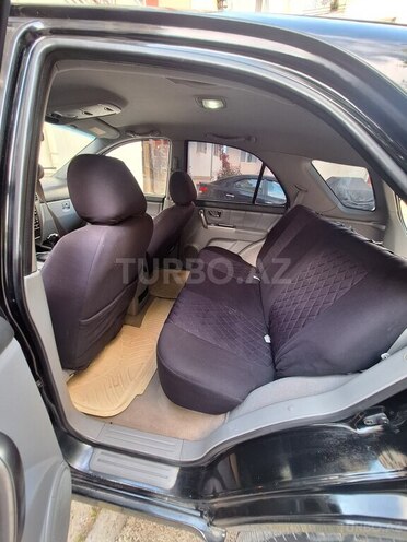 Kia Sorento-12