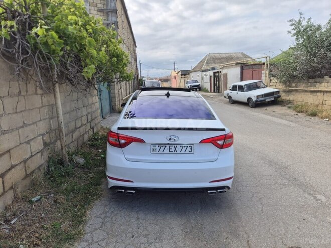Hyundai Sonata-2