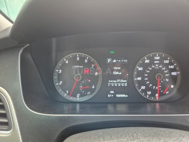 Hyundai Sonata-6