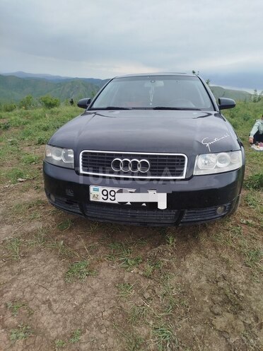 Audi A4-1