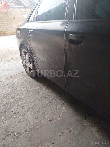 Audi A4-7