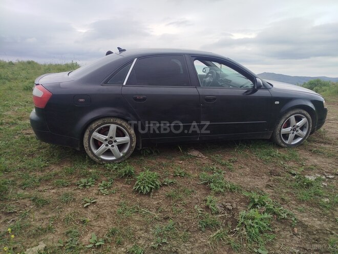 Audi A4-5