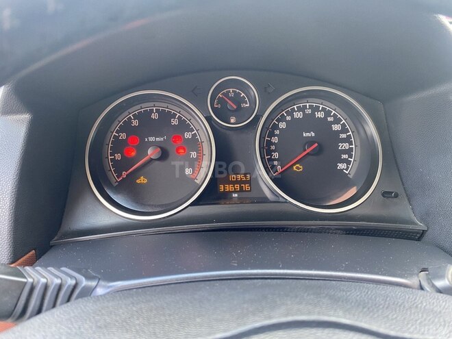Opel Astra-8
