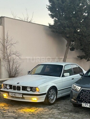 BMW 525-4