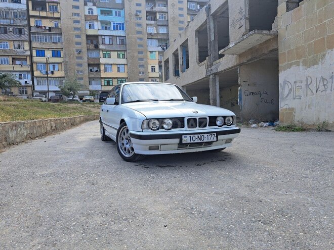 BMW 525-1