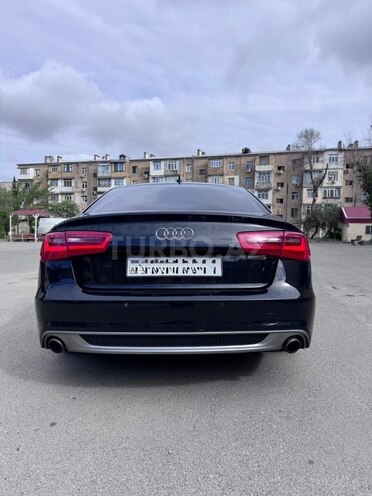 Audi A6-14