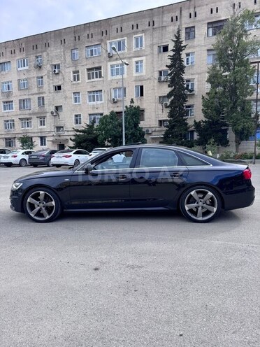 Audi A6-4