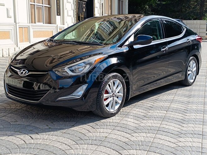 Hyundai Elantra-2
