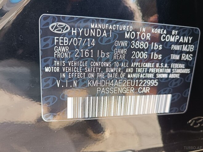 Hyundai Elantra-16