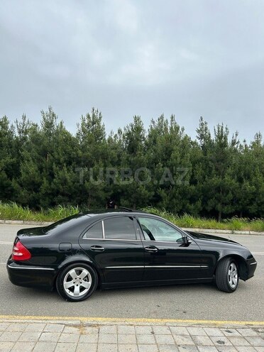 Mercedes E 240-5