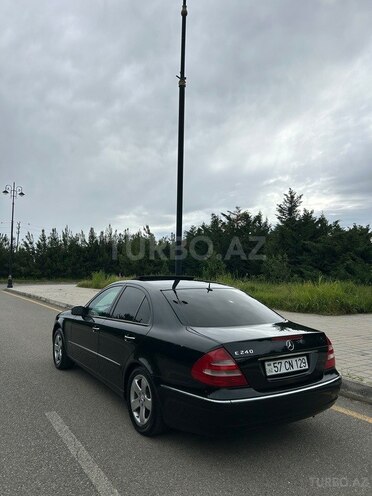 Mercedes E 240-6