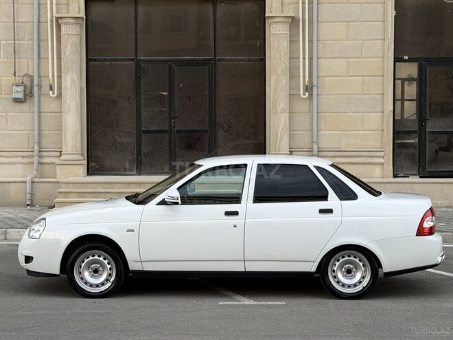LADA (VAZ) Priora-9