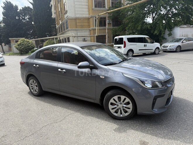 Kia Rio-4