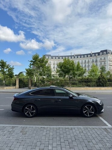 Hyundai Sonata-9
