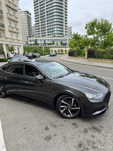 Hyundai Sonata-20