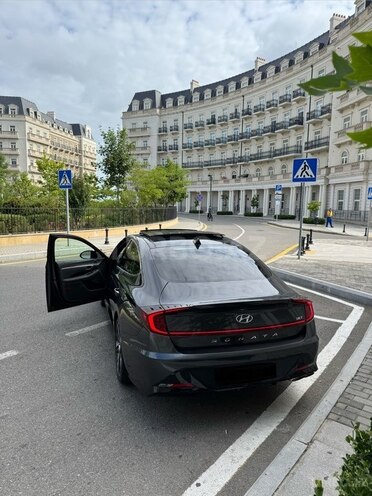 Hyundai Sonata-15