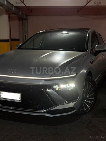 Hyundai Sonata-2