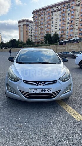 Hyundai Elantra-1