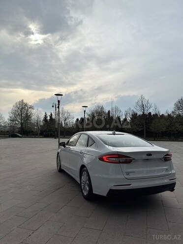 Ford Fusion (North America)-20